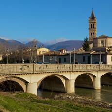 5bis - Foligno con Fiume Topino