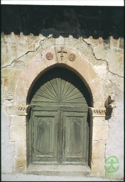 Norcia fraz. Capo del Colle chiesa S.Antonio portale