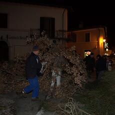 Falò Faoni Norcia festa ginestra