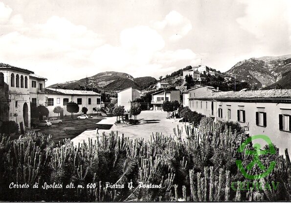10)cartolina cerreto- colle con qualche casa